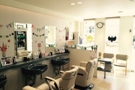 こんにちは(o^^o)ヘアーサロン スガタです！！